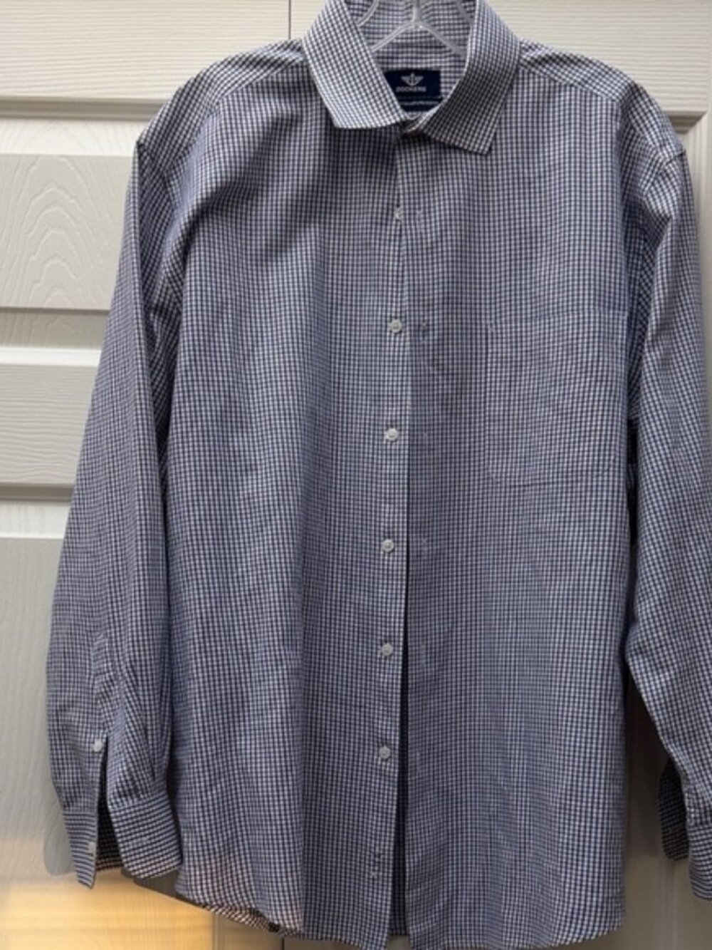 Dockers Blue, red and White Checkered Dress Shirt, size M, like new